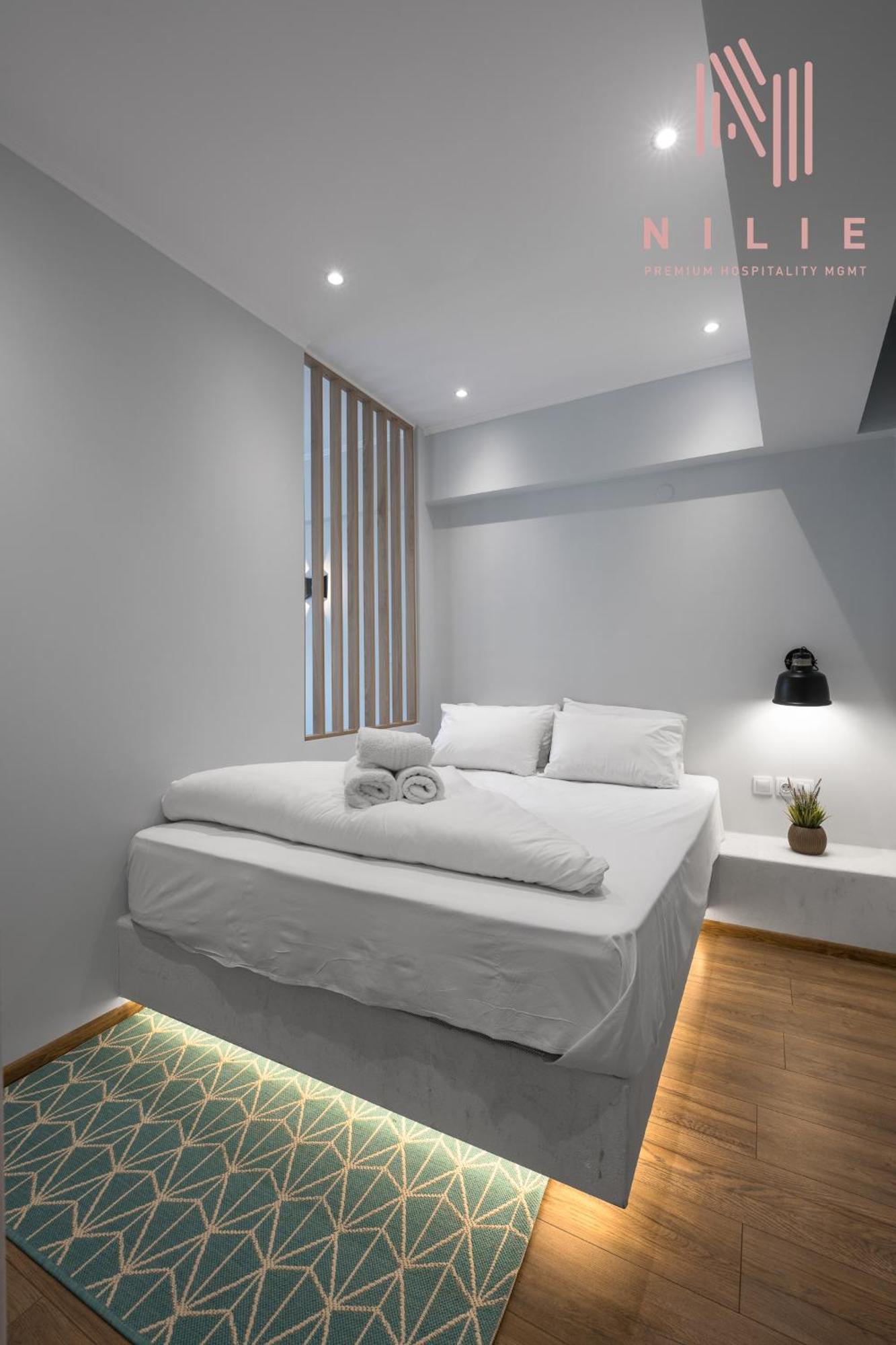 Next Door, Nilie Hospitality Mgmt Apartment Солун Екстериор снимка